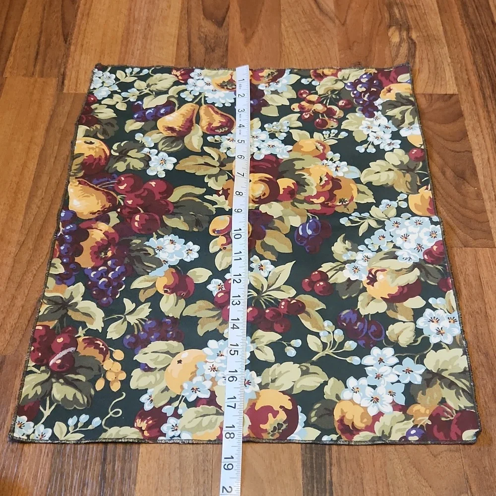Laura Ashley Cloth Napkins Set of Five Rubens Green Floral Fruit Print New! NWT